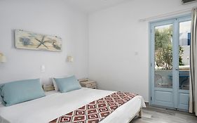 Iris Hotel Paros